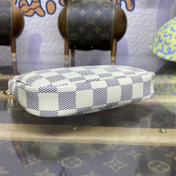 2026124142624194 580